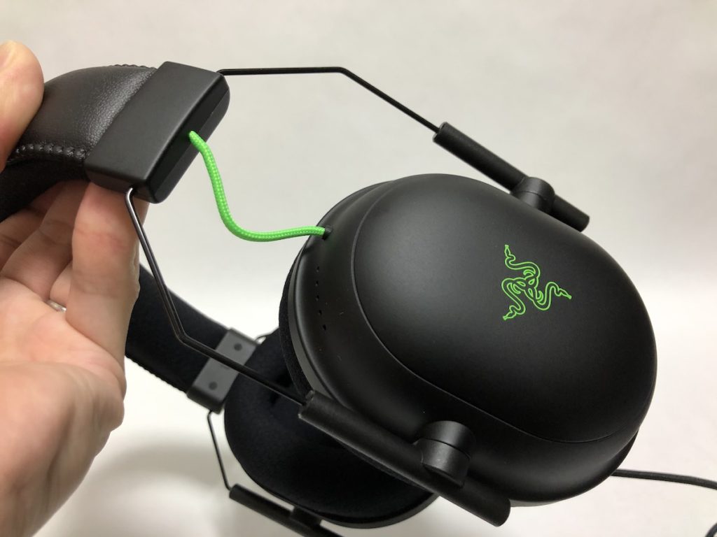 Razer BlackShark V2 レビュー】軽さ・音質・定位すべてが高水準なゲーミングヘッドセット！ | ジジローブログ