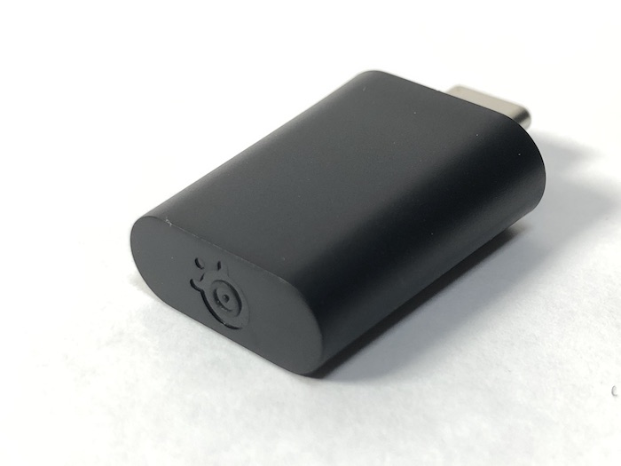SteelSeries Aerox3 Wireless USB-C ドングル 背面