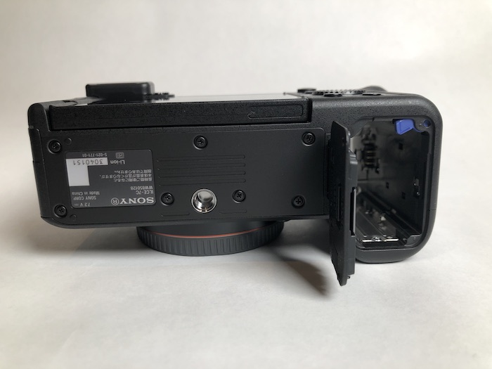SONY a7C 底面2