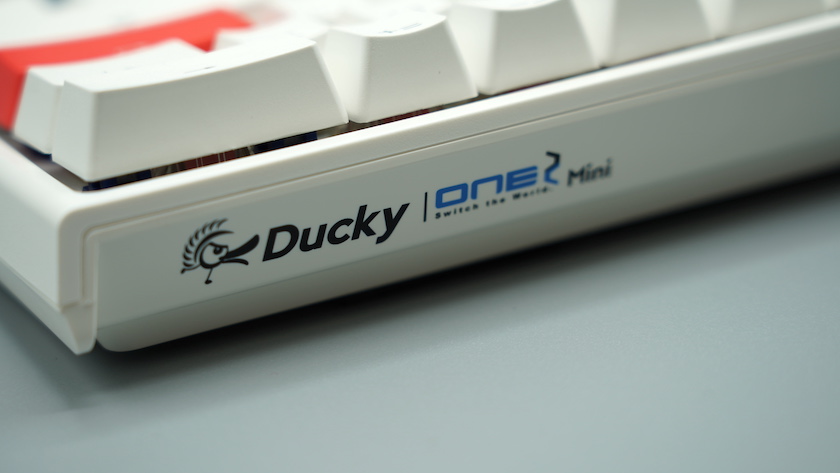 Ducky One 2 Mini 本体ロゴ
